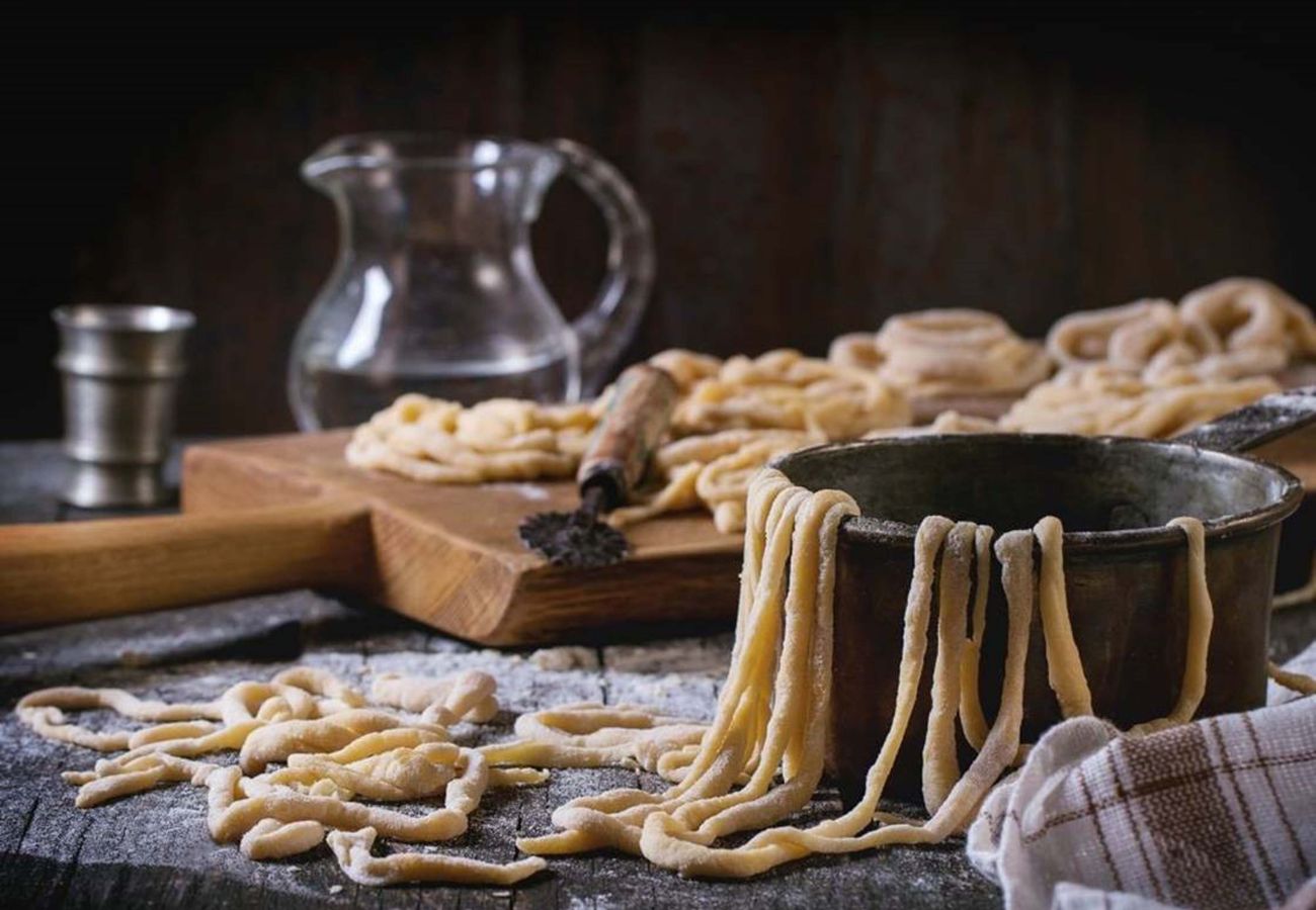 Villa a Radicofani - AMORE RENTALS - Villa Il Giardino con Piscina Privata e Giardino, Ideale per Matrimoni