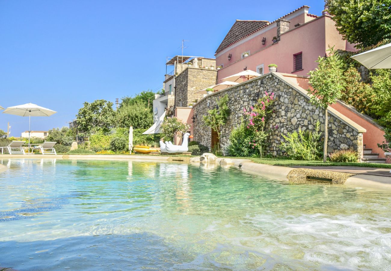 Villa a Massa Lubrense - AMORE RENTALS - Villa Gioconda con Piscina Privata, Vista Mare, Ideale per Matrimoni