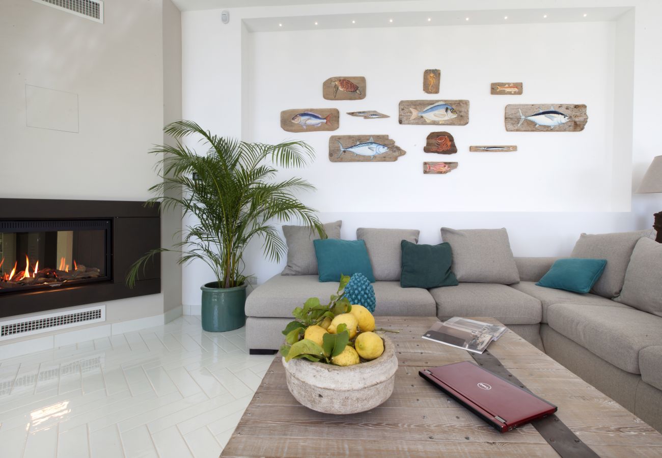Villa a Sant´Agata sui Due Golfi - AMORE RENTALS - Villa Ligea con Piscina Privata, Vista Mare e Parcheggio