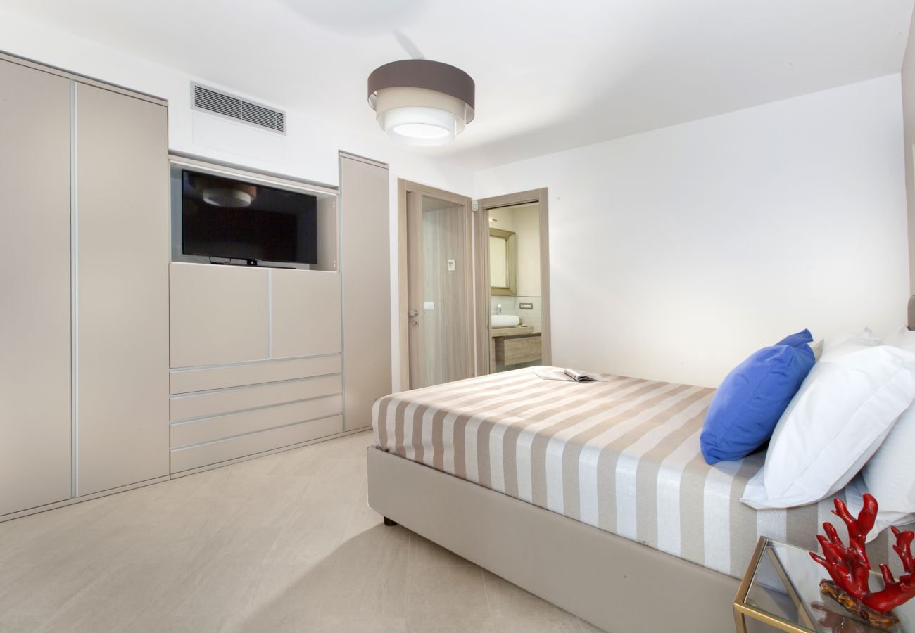 Villa a Sant´Agata sui Due Golfi - AMORE RENTALS - Villa Ligea con Piscina Privata, Vista Mare e Parcheggio