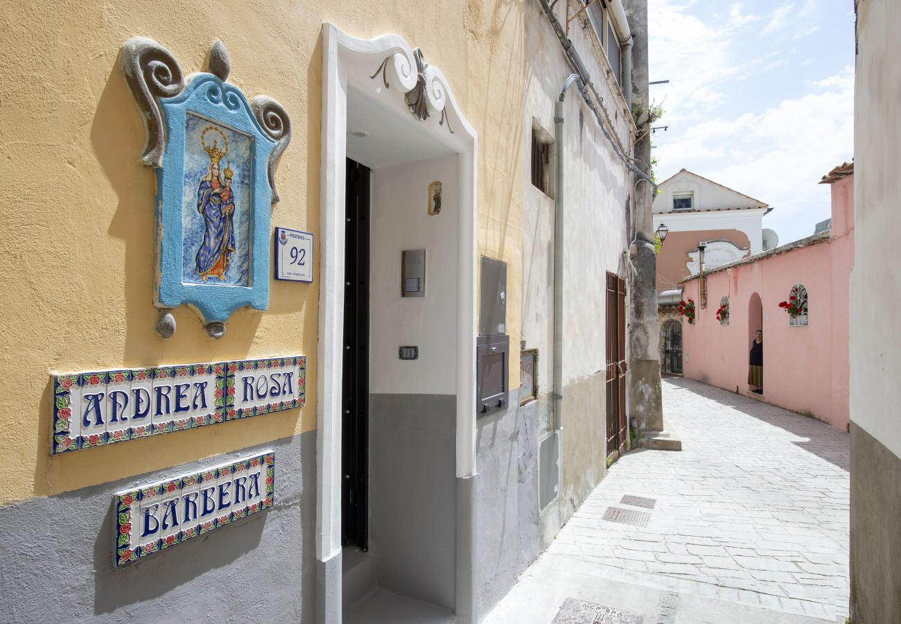 Casa a Positano - AMORE RENTALS - Casa Barbera B con Terrazza Privata e Aria Condizionata