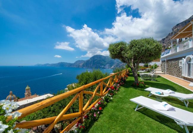 Villa a Praiano - AMORE RENTALS - Villa Celeste con Piscina Riscaldata e Vista Mare Villa a Praiano - AMORE RENTALS - Villa Celeste con Piscina Riscaldata e Vista Mare