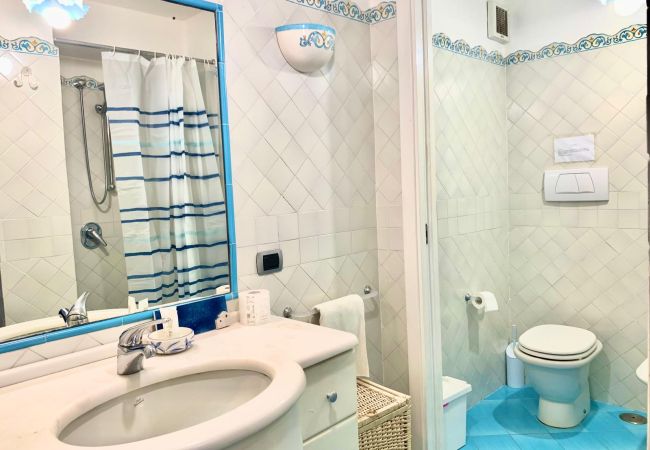 Villa a Massa Lubrense - AMORE RENTALS - Villa Stone on the Sea con Piscina Privata e Giardino Villa a Massa Lubrense - AMORE RENTALS - Villa Stone on the Sea con Piscina Privata e Giardino