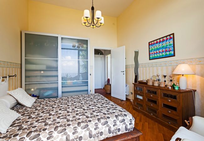 Villa a Massa Lubrense - AMORE RENTALS - Villa Stone on the Sea con Piscina Privata e Giardino Villa a Massa Lubrense - AMORE RENTALS - Villa Stone on the Sea con Piscina Privata e Giardino