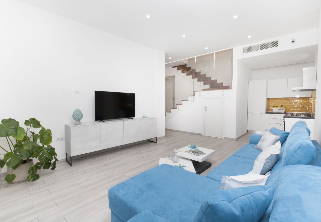 Villa a Nerano - AMORE RENTALS - Villa Iside con Piscina Privata, Vista Mare, Jacuzzi e Parcheggio