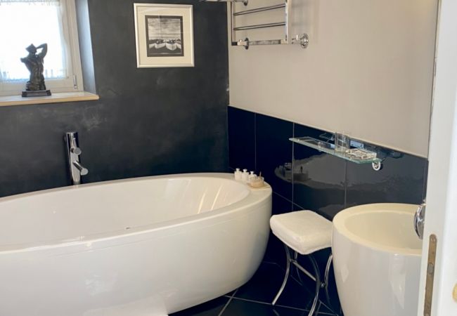 Villa a Praiano - AMORE RENTALS - Villa Aurora con Piscine Riscaldate, Vista Mare e Colazione Inclusa Villa a Praiano - AMORE RENTALS - Villa Aurora con Piscine Riscaldate, Vista Mare e Colazione Inclusa