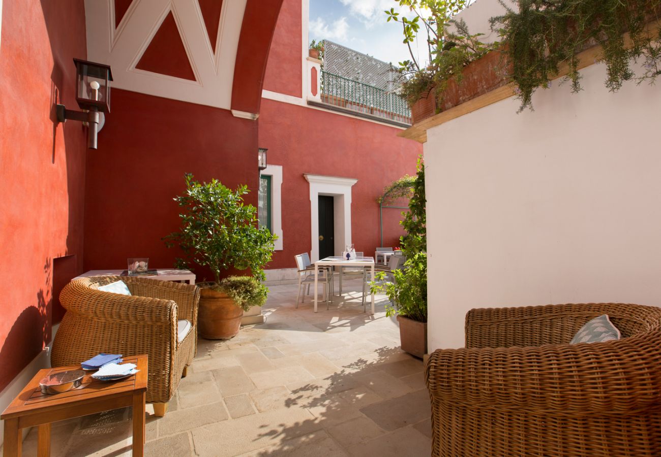 Villa a Praiano - AMORE RENTALS - Villa Aurora con Piscine Riscaldate, Vista Mare e Colazione Inclusa