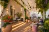 Villa a Praiano - AMORE RENTALS - Villa Mare Blu con Piscina Interna Riscaldata, Vista Mare e Colazione