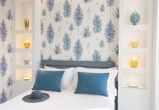 Villa a Massa Lubrense - AMORE RENTALS - Resort Ravenna - The Villa con Piscina Privata, Vasca Idromassaggio, Ideale per Eventi Villa a Massa Lubrense - AMORE RENTALS - Resort Ravenna - The Villa con Piscina Privata, Vasca Idromassaggio, Ideale per Eventi