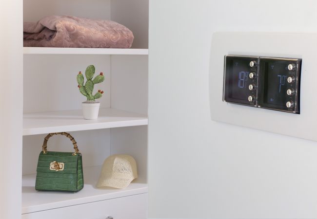 Villa a Massa Lubrense - AMORE RENTALS - Resort Ravenna - The Villa con Piscina Privata, Vasca Idromassaggio, Ideale per Eventi Villa a Massa Lubrense - AMORE RENTALS - Resort Ravenna - The Villa con Piscina Privata, Vasca Idromassaggio, Ideale per Eventi