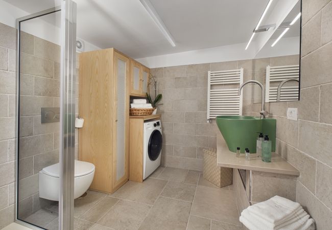 Villa a Massa Lubrense - AMORE RENTALS - Resort Ravenna - The Villa con Piscina Privata, Vasca Idromassaggio, Ideale per Eventi Villa a Massa Lubrense - AMORE RENTALS - Resort Ravenna - The Villa con Piscina Privata, Vasca Idromassaggio, Ideale per Eventi