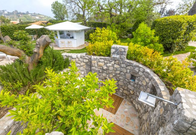 Villa a Massa Lubrense - AMORE RENTALS - Resort Ravenna - The Villa con Piscina Privata, Vasca Idromassaggio, Ideale per Eventi Villa a Massa Lubrense - AMORE RENTALS - Resort Ravenna - The Villa con Piscina Privata, Vasca Idromassaggio, Ideale per Eventi