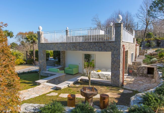 Villa a Massa Lubrense - AMORE RENTALS - Resort Ravenna - The Villa con Piscina Privata, Vasca Idromassaggio, Ideale per Eventi Villa a Massa Lubrense - AMORE RENTALS - Resort Ravenna - The Villa con Piscina Privata, Vasca Idromassaggio, Ideale per Eventi