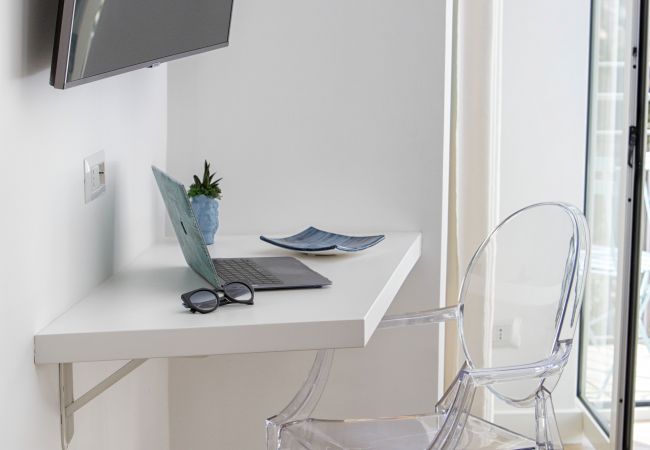 Villa a Massa Lubrense - AMORE RENTALS - Resort Ravenna - Villa Cavaliere con Terrazza, Piscina condivisa, Ideale per Eventi Villa a Massa Lubrense - AMORE RENTALS - Resort Ravenna - Villa Cavaliere con Terrazza, Piscina condivisa, Ideale per Eventi