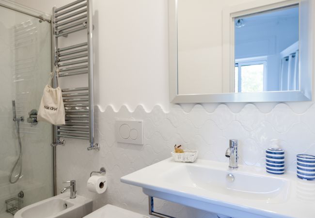 Villa a Massa Lubrense - AMORE RENTALS - Resort Ravenna - Villa Cavaliere con Terrazza, Piscina condivisa, Ideale per Eventi Villa a Massa Lubrense - AMORE RENTALS - Resort Ravenna - Villa Cavaliere con Terrazza, Piscina condivisa, Ideale per Eventi