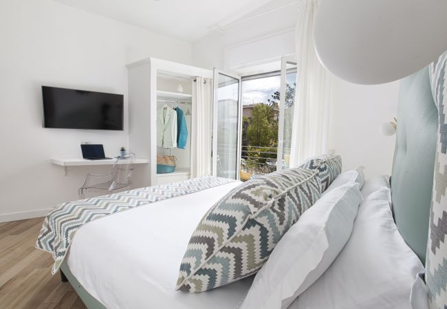 Villa a Massa Lubrense - AMORE RENTALS - Resort Ravenna - Villa Cavaliere con Terrazza, Piscina condivisa, Ideale per Eventi Villa a Massa Lubrense - AMORE RENTALS - Resort Ravenna - Villa Cavaliere con Terrazza, Piscina condivisa, Ideale per Eventi