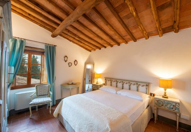 Villa a Greve in Chianti - AMORE RENTALS - Villa Il Casello con Piscina, SPA, Ideale per Gruppi