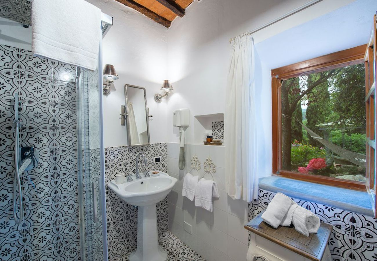 Villa a Greve in Chianti - AMORE RENTALS - Villa Eros con Piscina, SPA, Ideale per Gruppi