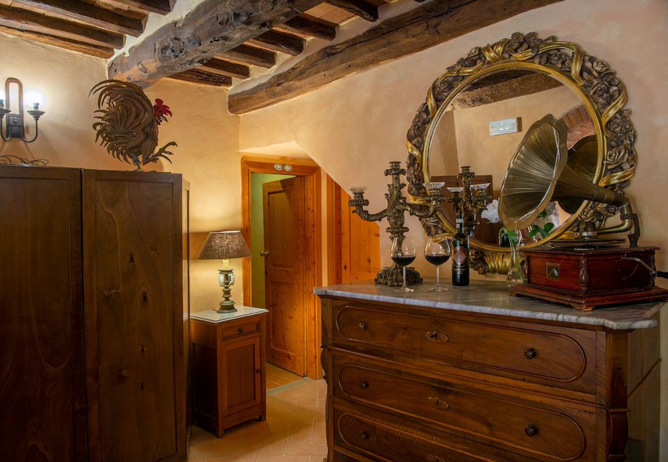 Villa a Greve in Chianti - AMORE RENTALS - Villa Eros con Piscina, SPA, Ideale per Gruppi