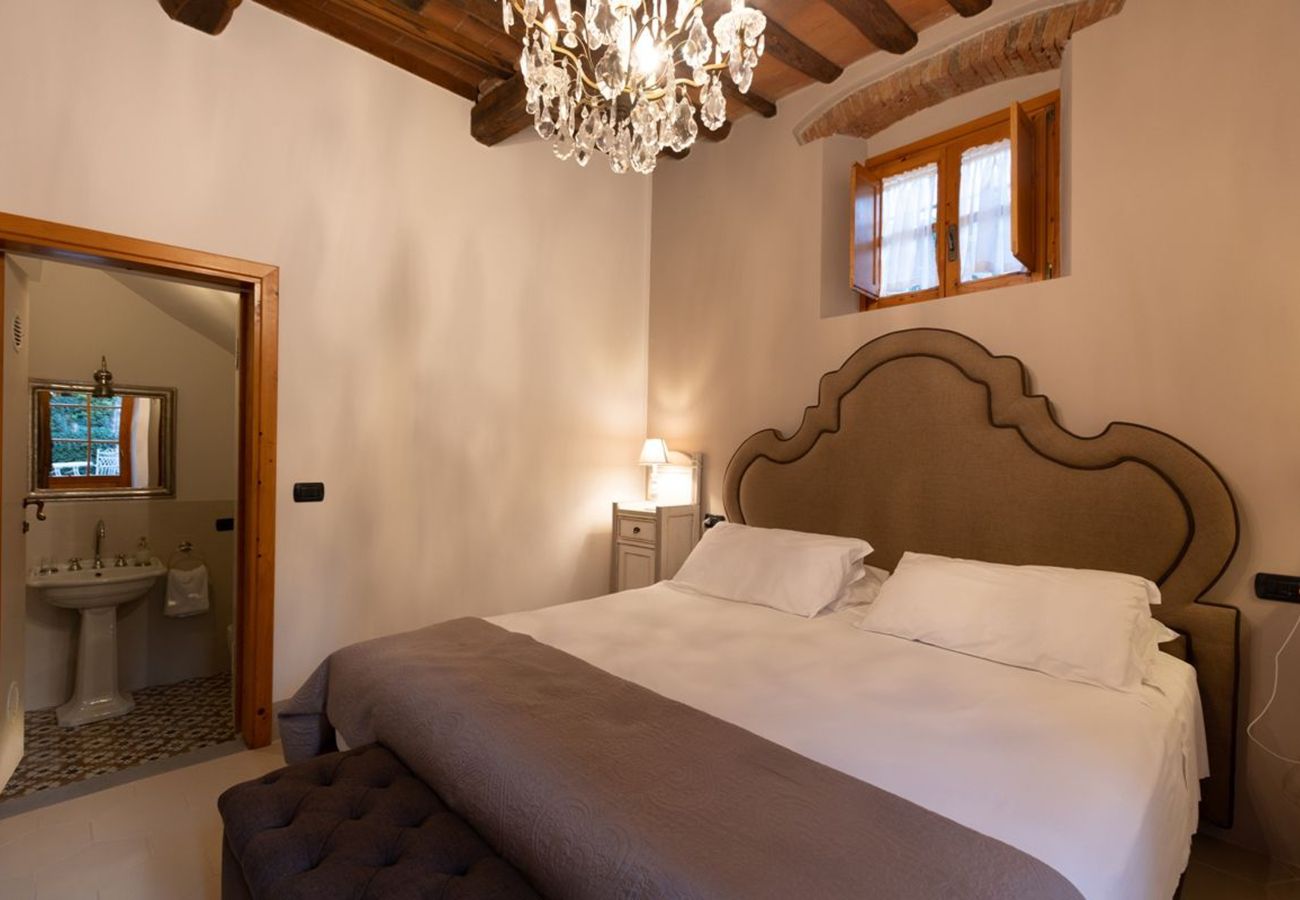 Villa a Greve in Chianti - AMORE RENTALS - Villa Eros con Piscina, SPA, Ideale per Gruppi