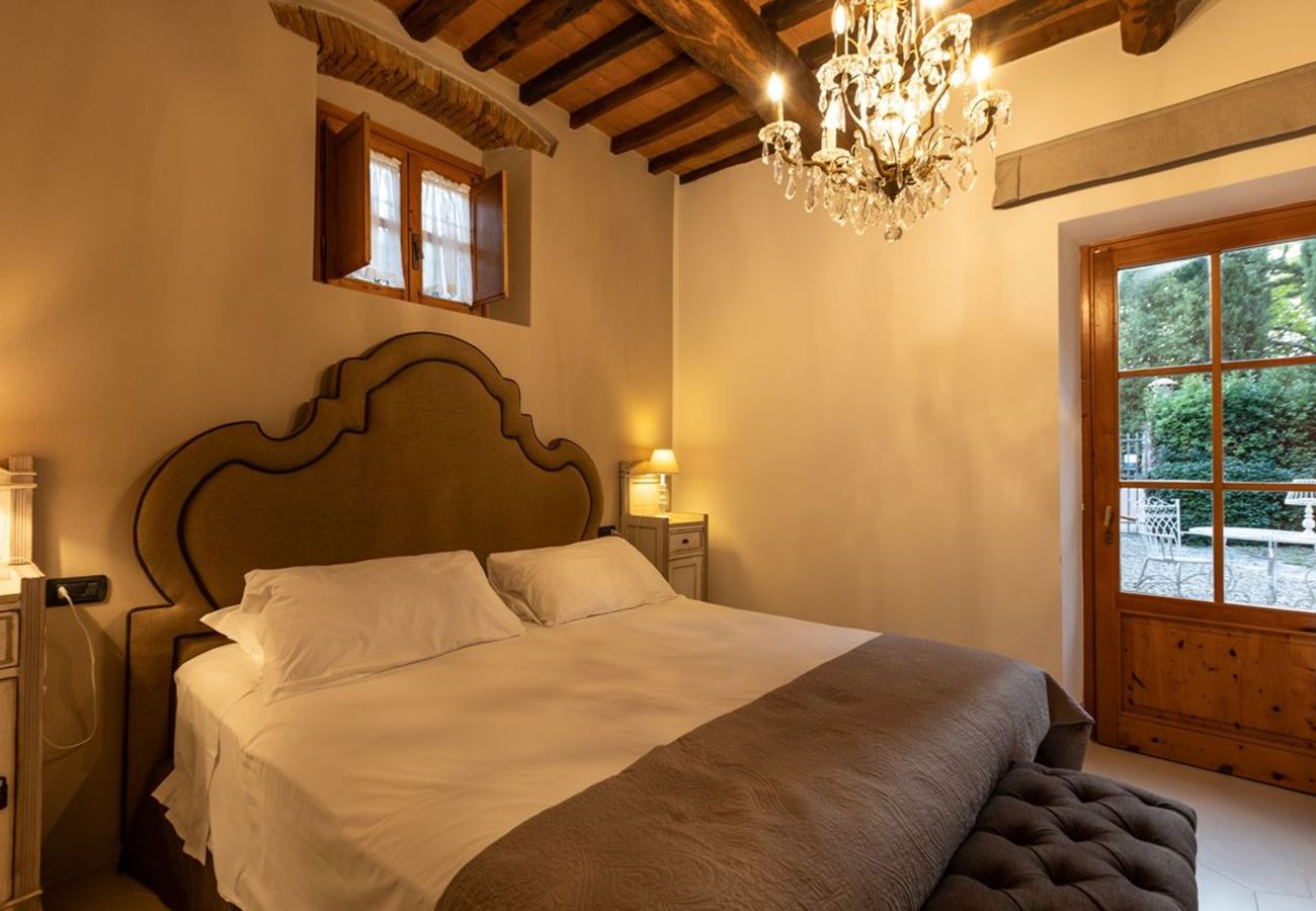 Villa a Greve in Chianti - AMORE RENTALS - Villa Eros con Piscina, SPA, Ideale per Gruppi