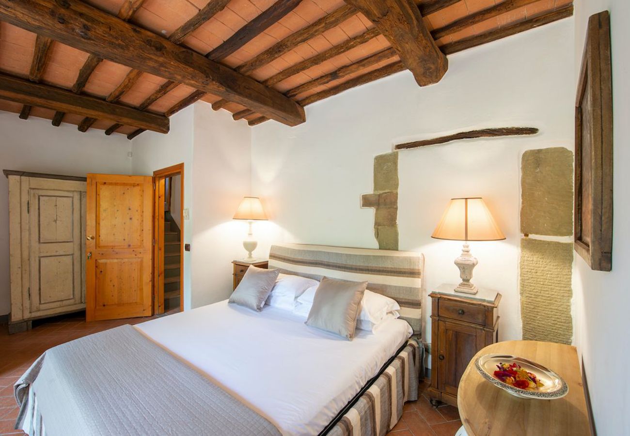 Villa a Greve in Chianti - AMORE RENTALS - Villa Eros con Piscina, SPA, Ideale per Gruppi