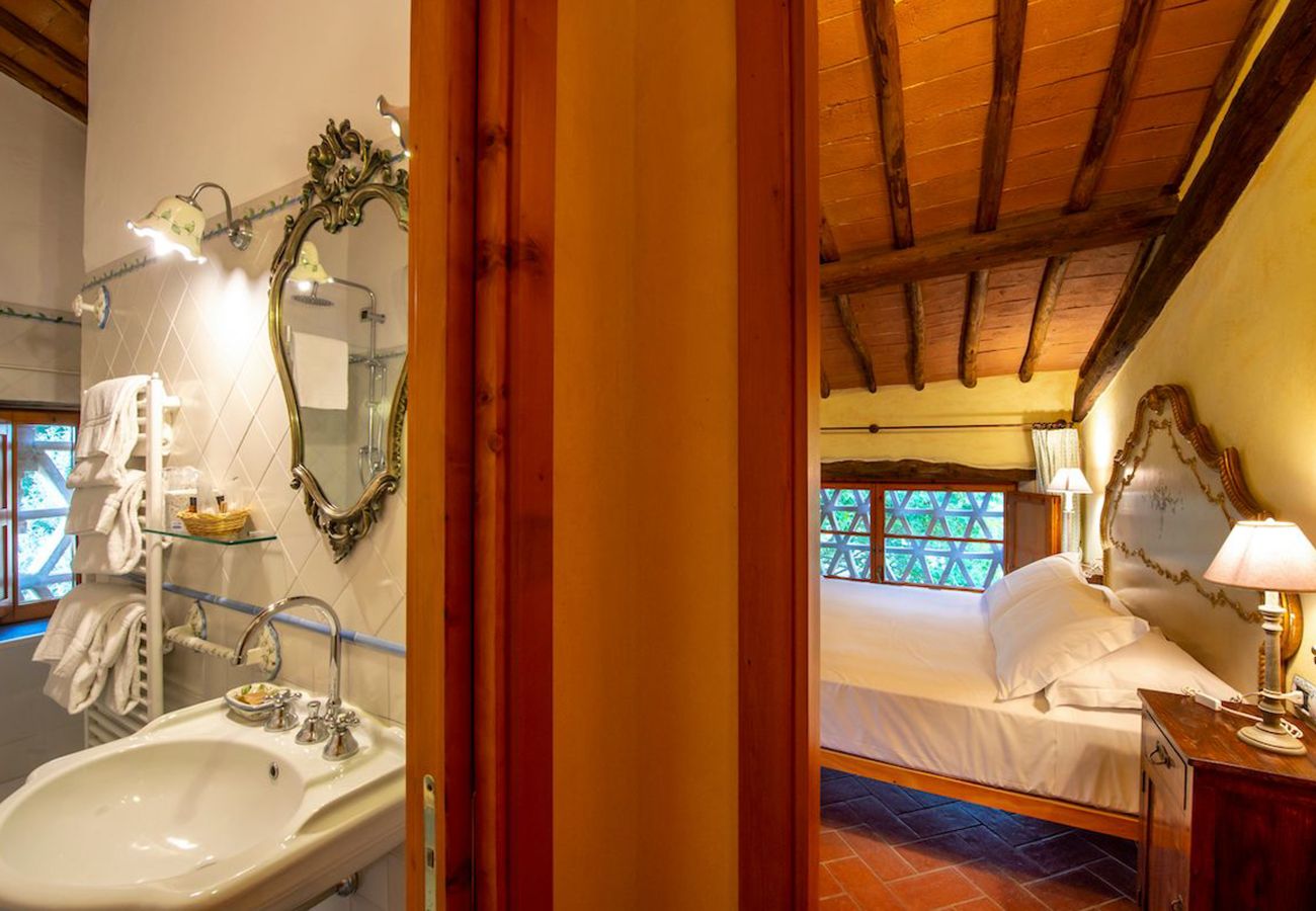 Villa a Greve in Chianti - AMORE RENTALS - Villa Eros con Piscina, SPA, Ideale per Gruppi