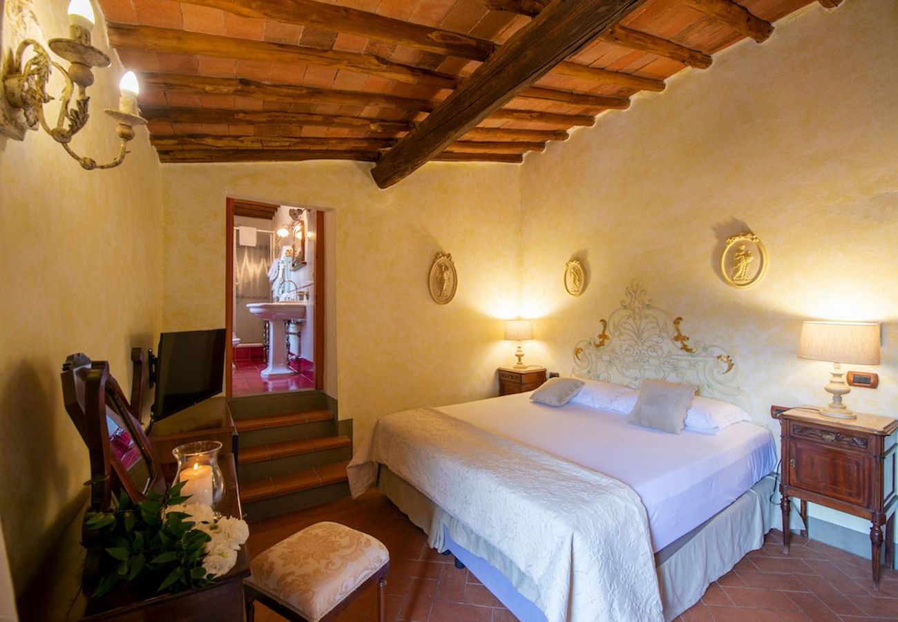 Villa a Greve in Chianti - AMORE RENTALS - Villa Eros con Piscina, SPA, Ideale per Gruppi