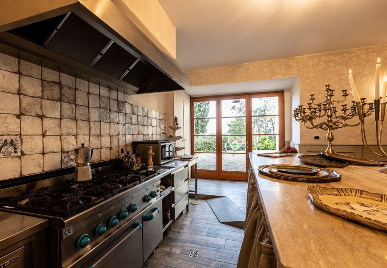 Villa a Greve in Chianti - AMORE RENTALS - Villa Eros con Piscina, SPA, Ideale per Gruppi