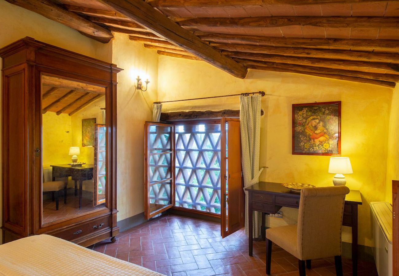 Villa a Greve in Chianti - AMORE RENTALS - Villa Eros con Piscina, SPA, Ideale per Gruppi