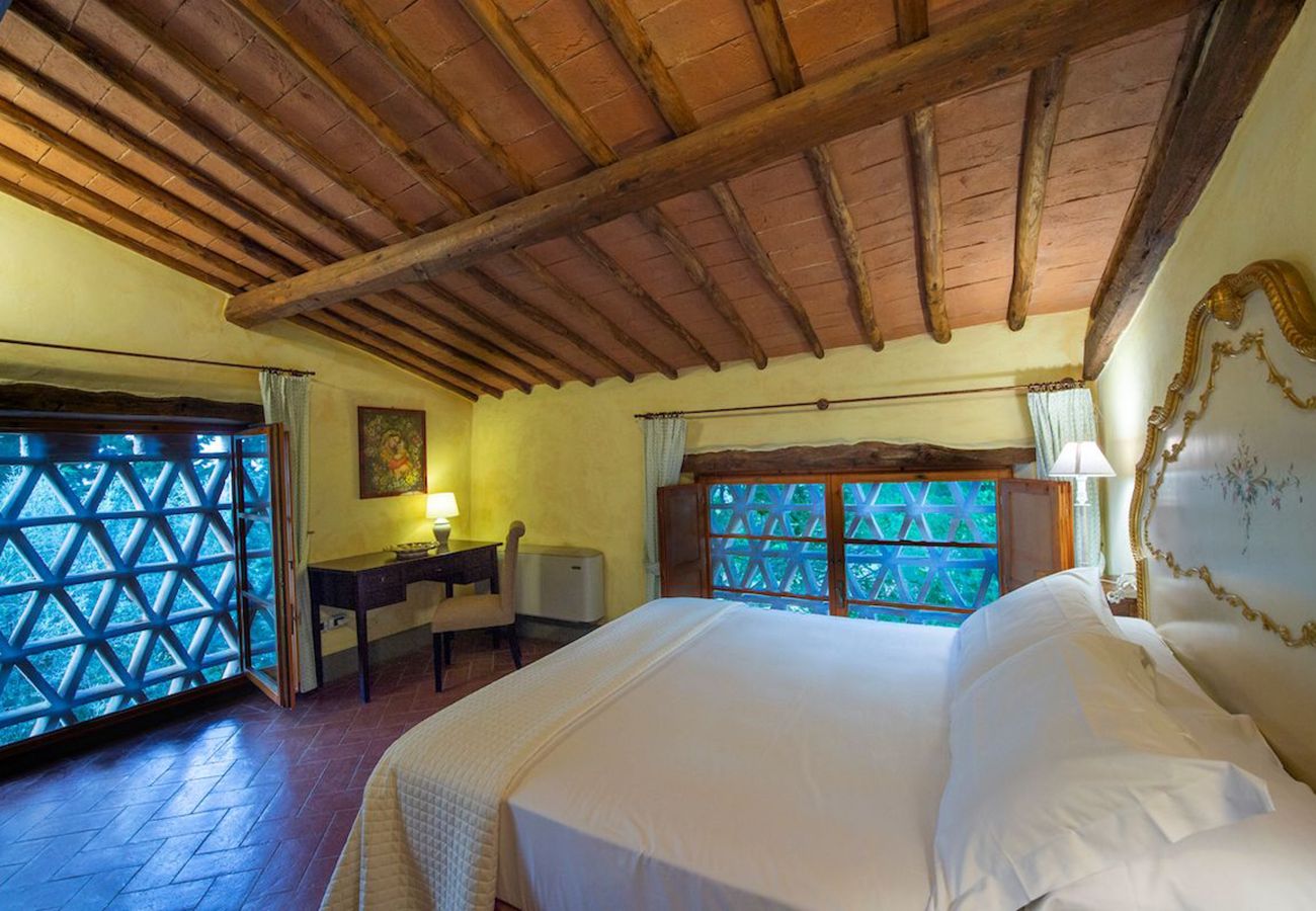 Villa a Greve in Chianti - AMORE RENTALS - Villa Eros con Piscina, SPA, Ideale per Gruppi