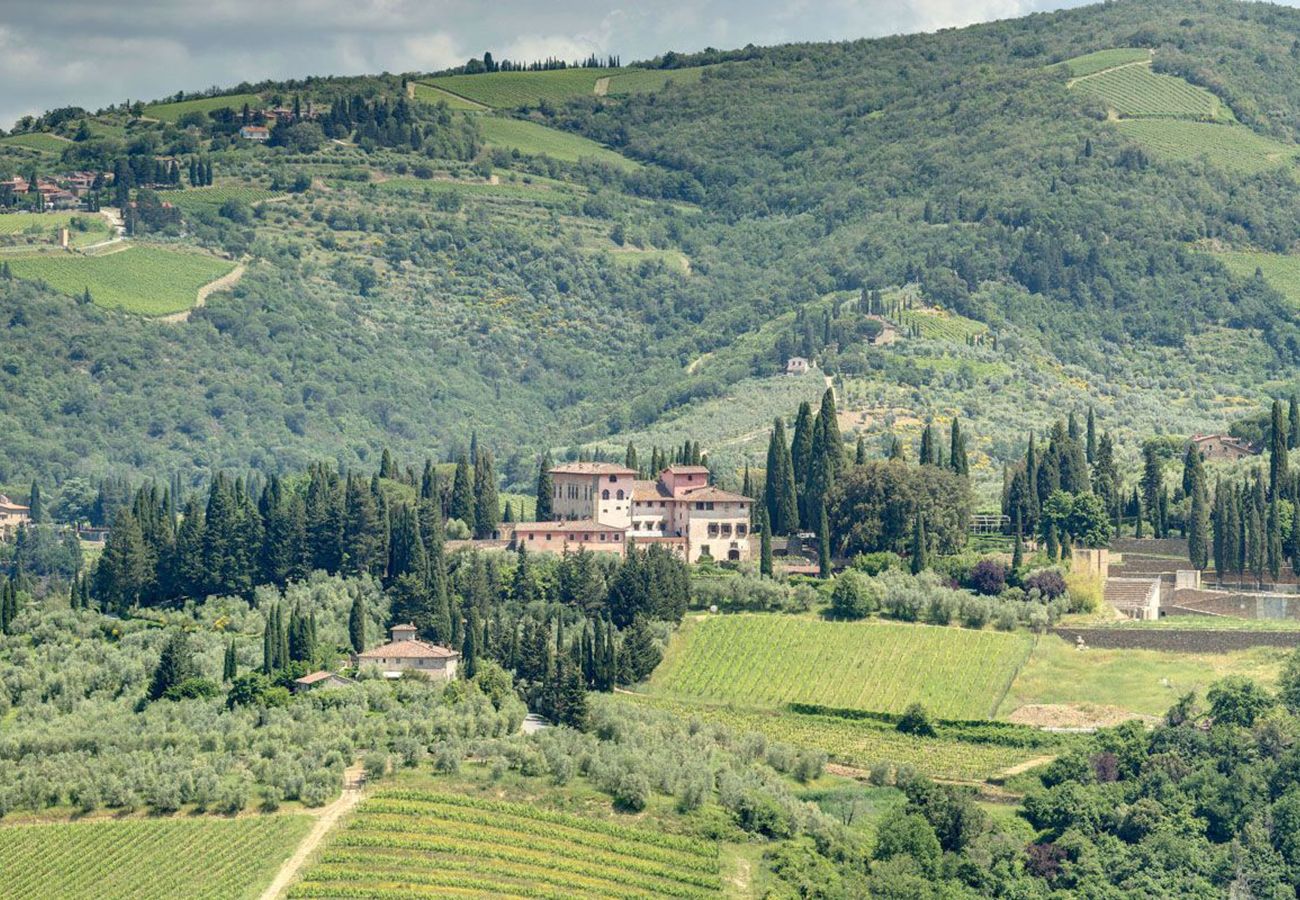 Villa a Greve in Chianti - AMORE RENTALS - Villa Eros con Piscina, SPA, Ideale per Gruppi
