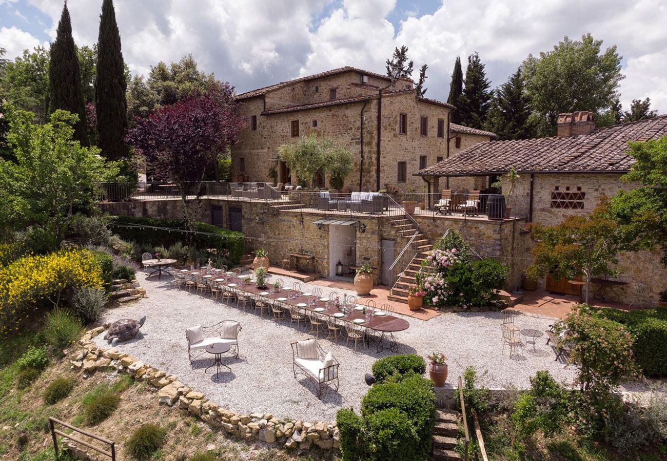Villa a Greve in Chianti - AMORE RENTALS - Villa Eros con Piscina, SPA, Ideale per Gruppi