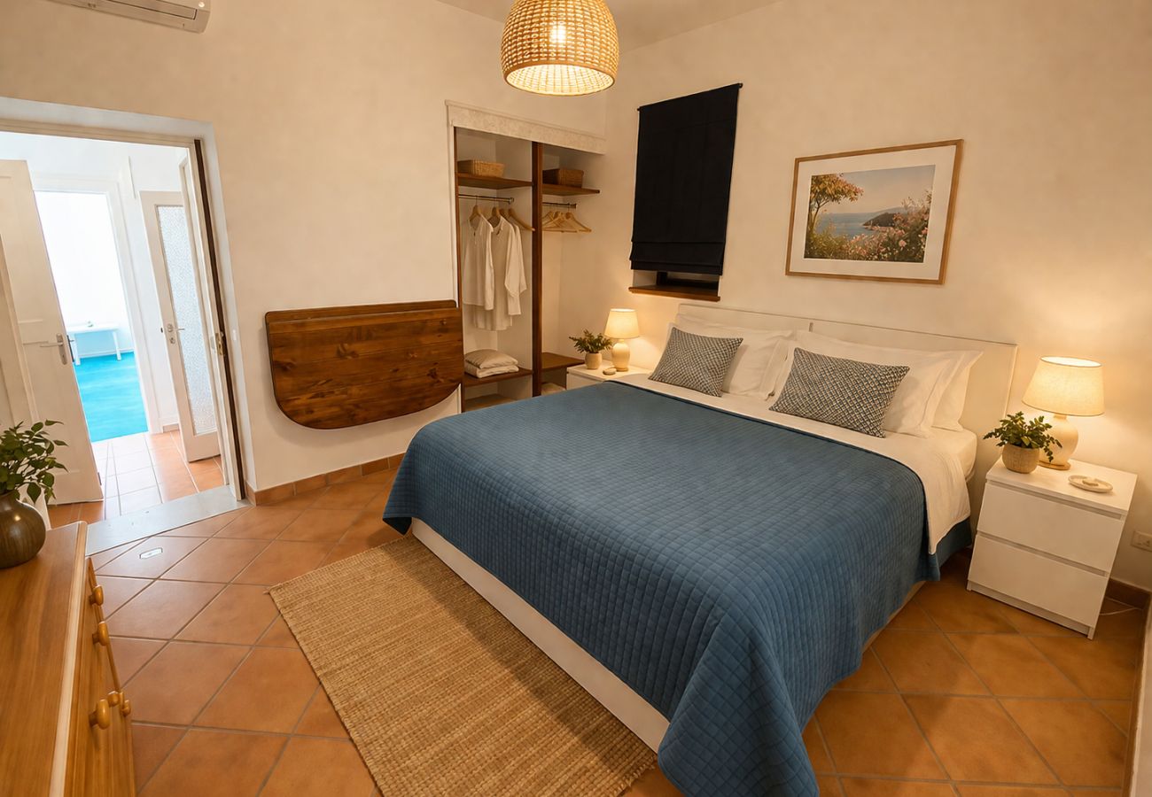 Casa a Positano - AMORE RENTALS - Casa Laura con Terrazza Vista Mare