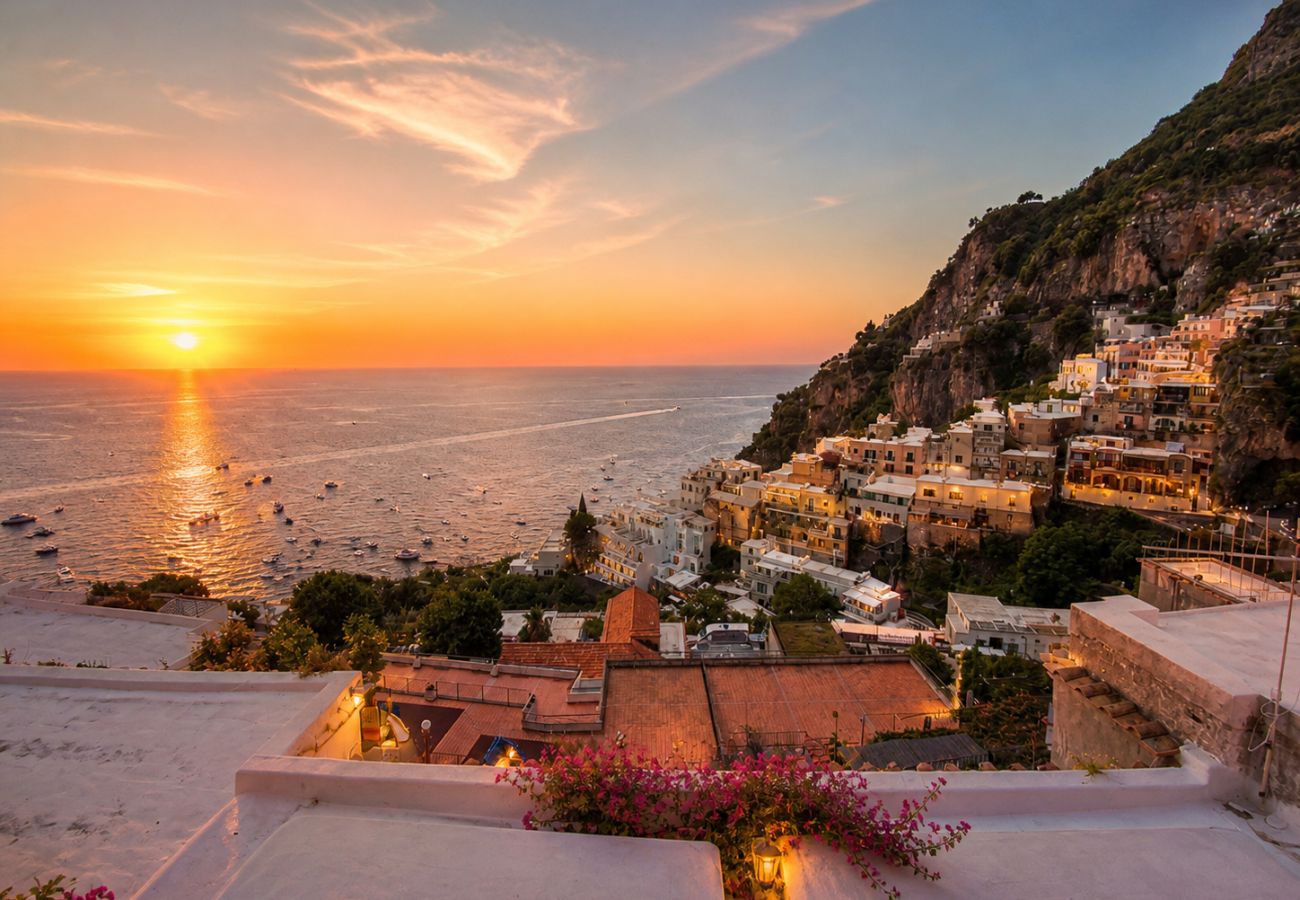 Casa a Positano - AMORE RENTALS - Casa Laura con Terrazza Vista Mare
