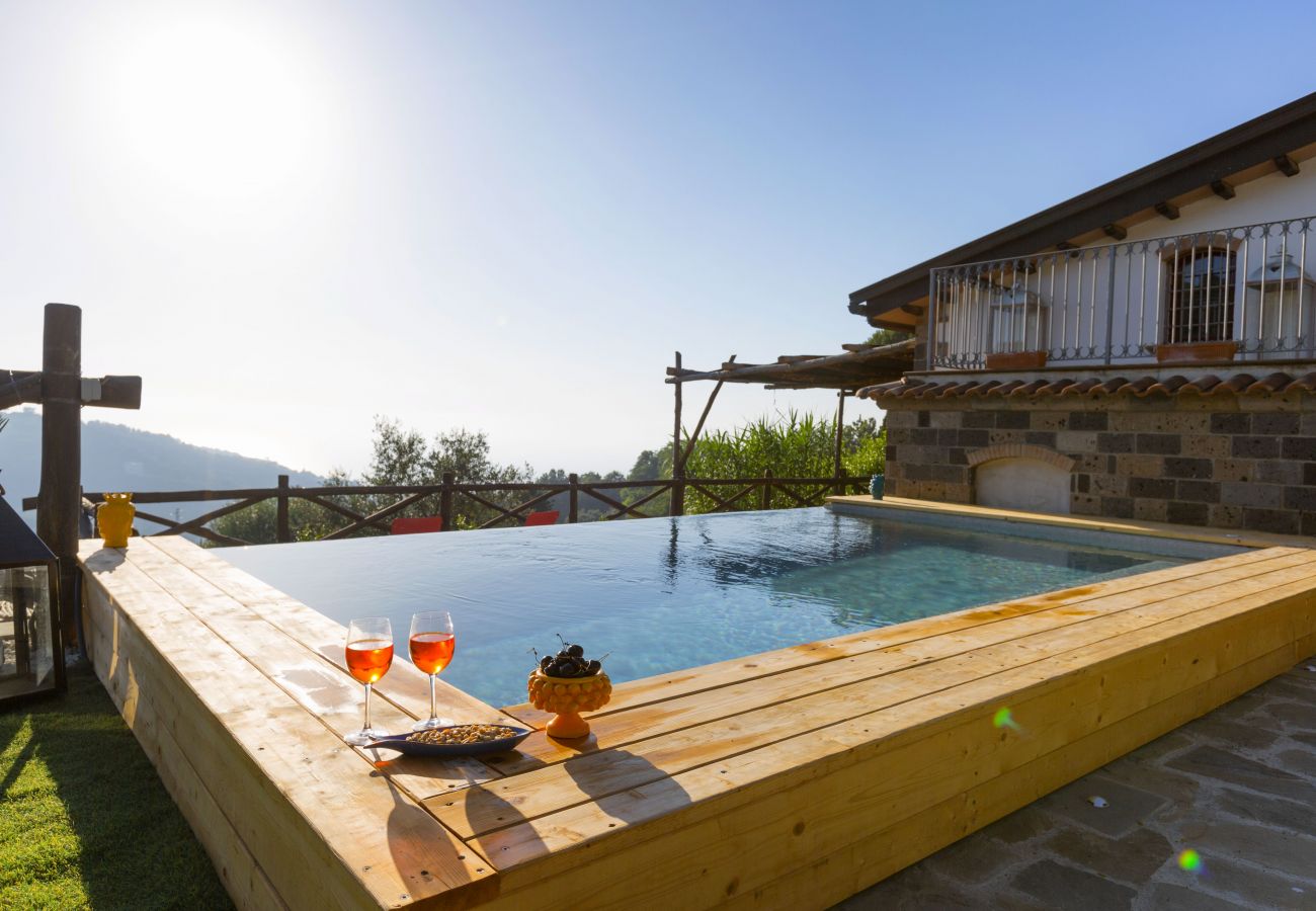 Casa a Sorrento - AMORE RENTALS - Casa I Giardini di Sorrento con Piscina, Sauna, Vista Mare