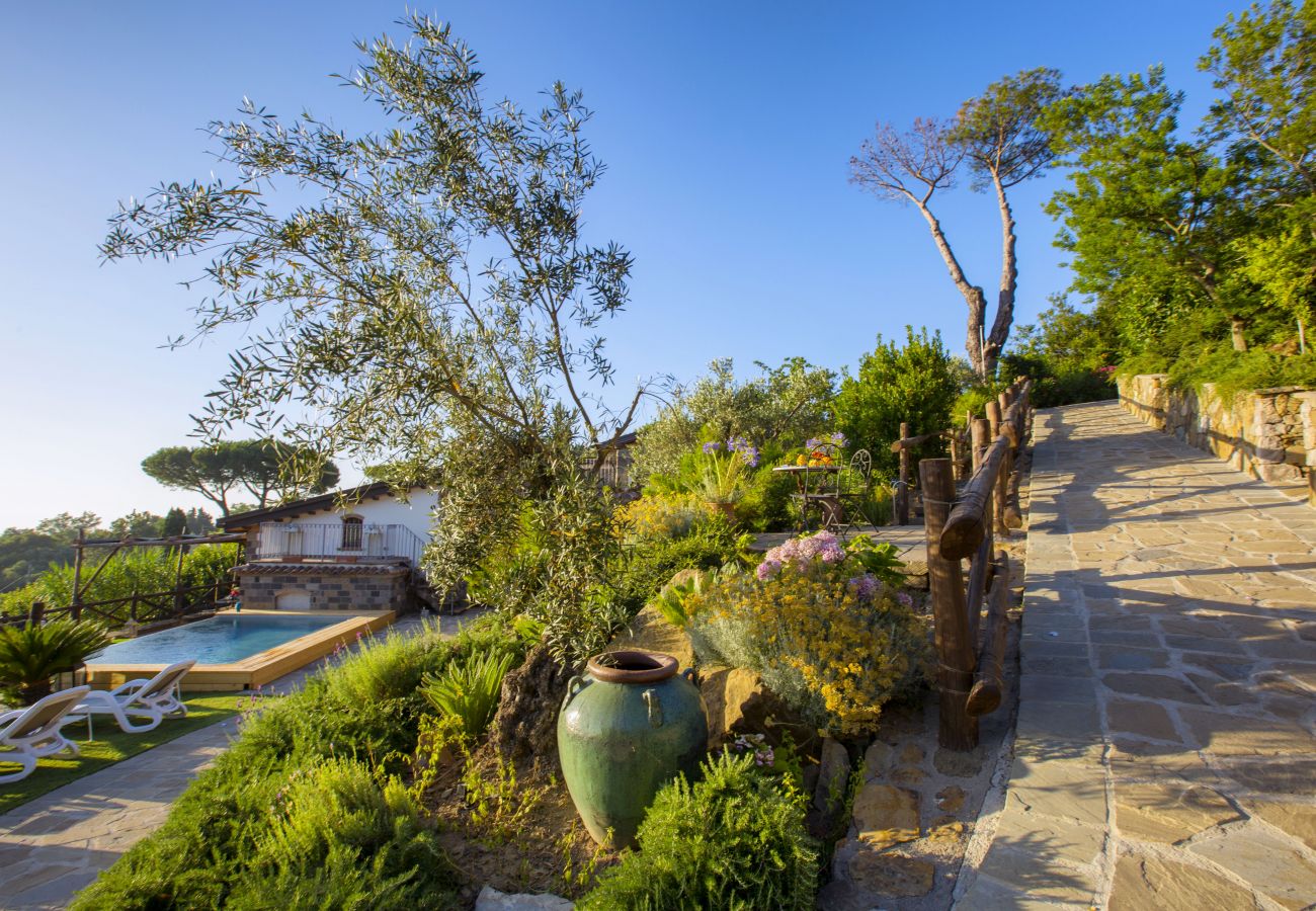 Casa a Sorrento - AMORE RENTALS - Casa I Giardini di Sorrento con Piscina, Sauna, Vista Mare
