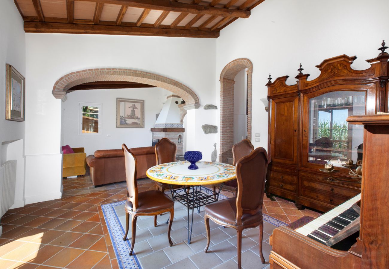Casa a Sorrento - AMORE RENTALS - Casa I Giardini di Sorrento con Piscina, Sauna, Vista Mare