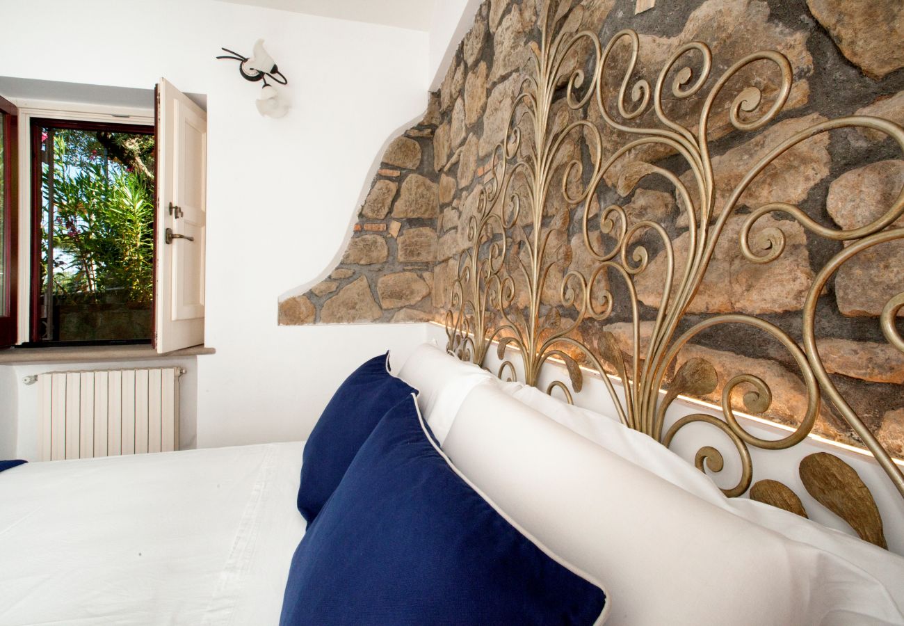 Casa a Sorrento - AMORE RENTALS - Casa I Giardini di Sorrento con Piscina, Sauna, Vista Mare
