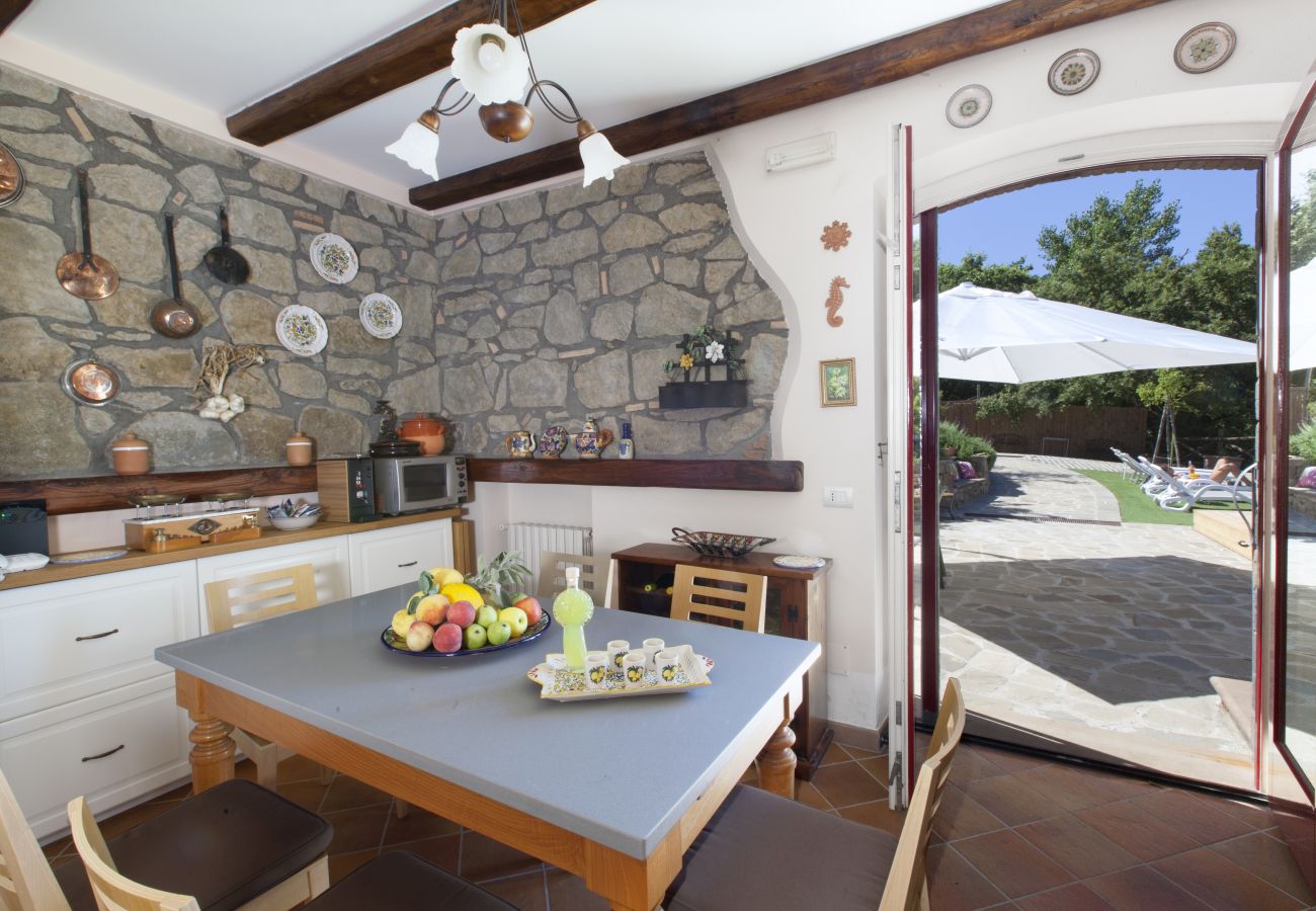 Casa a Sorrento - AMORE RENTALS - Casa I Giardini di Sorrento con Piscina, Sauna, Vista Mare