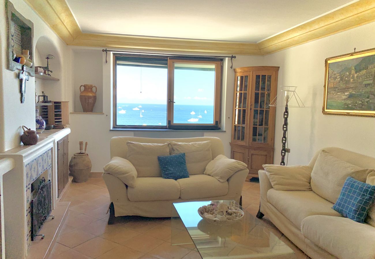Casa a Positano - AMORE RENTALS - Casa Vira con Vista Marea Pochi Passi Dalla Spiaggia