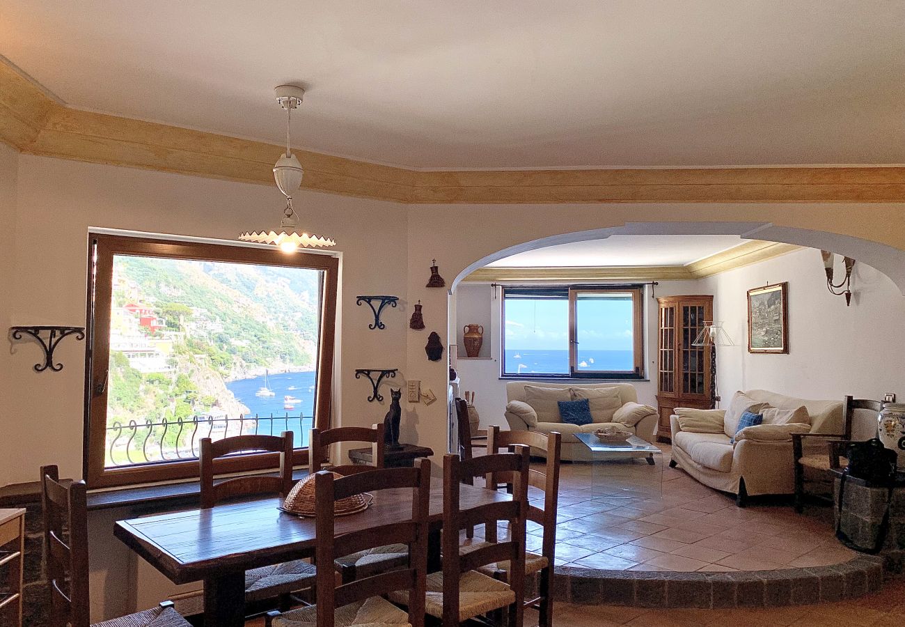 Casa a Positano - AMORE RENTALS - Casa Vira con Vista Marea Pochi Passi Dalla Spiaggia