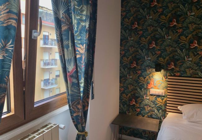 Appartamento a Sorrento - AMORE RENTALS - La Casetta di Anna con Aria Condizionata e Wi-Fi