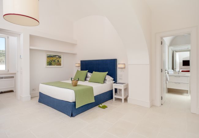 Villa a Massa Lubrense - AMORE RENTALS - Villa Antea con Piscine Private e Vista Mare Villa a Massa Lubrense - AMORE RENTALS - Villa Antea con Piscine Private e Vista Mare