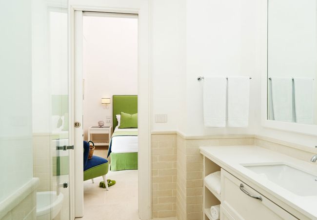 Villa a Massa Lubrense - AMORE RENTALS - Villa Antea con Piscine Private e Vista Mare Villa a Massa Lubrense - AMORE RENTALS - Villa Antea con Piscine Private e Vista Mare