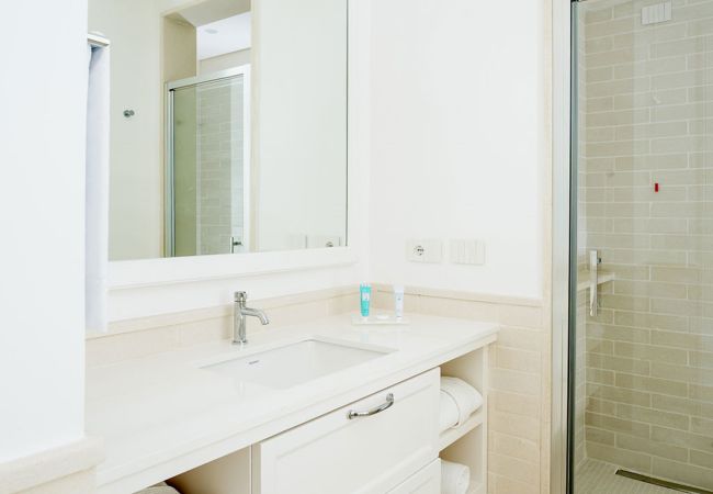 Villa a Massa Lubrense - AMORE RENTALS - Villa Antea con Piscine Private e Vista Mare Villa a Massa Lubrense - AMORE RENTALS - Villa Antea con Piscine Private e Vista Mare