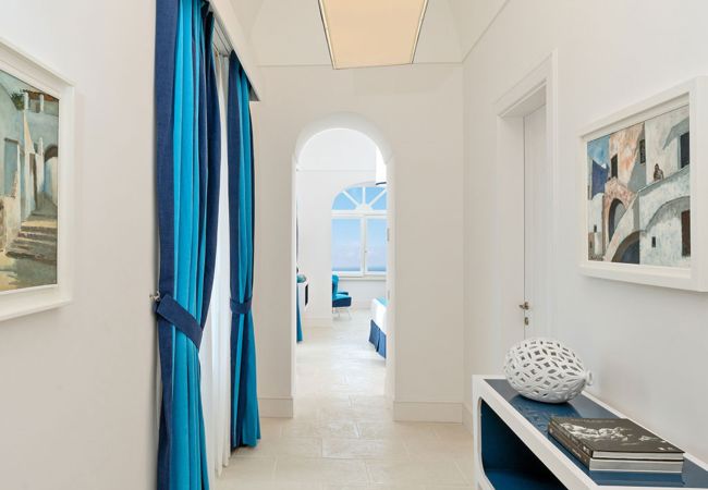 Villa a Massa Lubrense - AMORE RENTALS - Villa Antea con Piscine Private e Vista Mare Villa a Massa Lubrense - AMORE RENTALS - Villa Antea con Piscine Private e Vista Mare