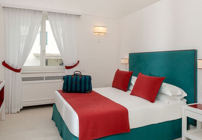 Villa a Massa Lubrense - AMORE RENTALS - Villa Antea con Piscine Private e Vista Mare Villa a Massa Lubrense - AMORE RENTALS - Villa Antea con Piscine Private e Vista Mare