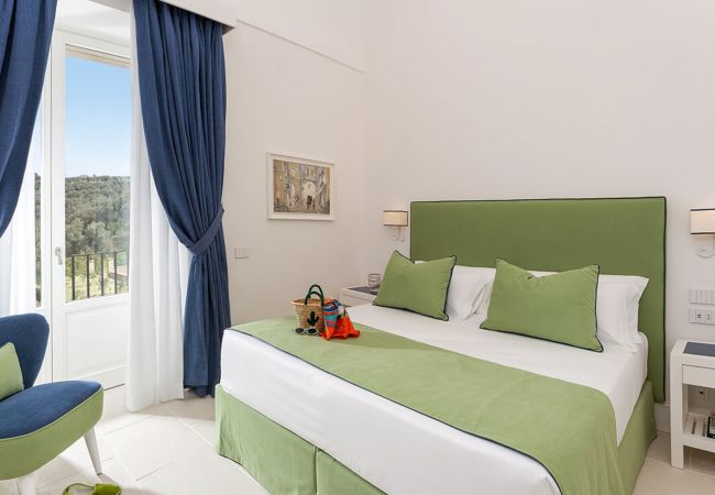 Villa a Massa Lubrense - AMORE RENTALS - Villa Antea con Piscine Private e Vista Mare Villa a Massa Lubrense - AMORE RENTALS - Villa Antea con Piscine Private e Vista Mare