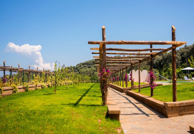 Villa a Massa Lubrense - AMORE RENTALS - Villa Antea con Piscine Private e Vista Mare Villa a Massa Lubrense - AMORE RENTALS - Villa Antea con Piscine Private e Vista Mare